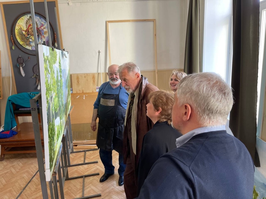 Делегация из Москвы осмотрела помещения для филиала театрального института имени Щукина в Чите 