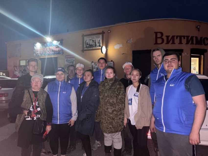 Круглосуточный волонтерский центр «Единой России» занимается координированием добровольцев, ликвидирующих пожары в Смоленке