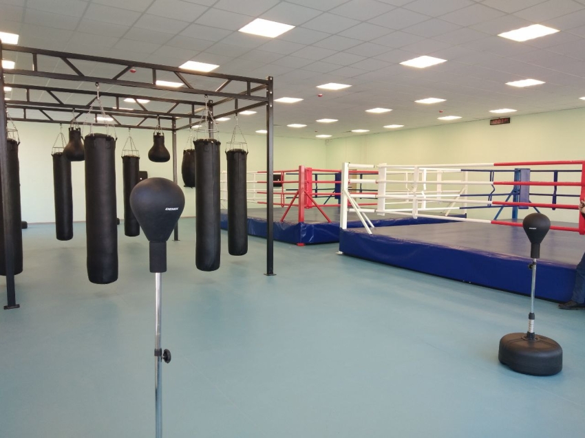 В селе Зугалай обновленный Дом спорта дооснастили инвентарем – помогла господдержка 