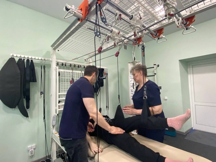 Современное оборудование для медицинской реабилитации помогает забайкальцам встать на ноги