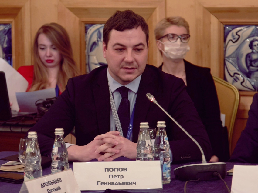 Петр Попов принял участие в XIII Международном энергетическом форуме «Инновации. Инфраструктура. Безопасность»