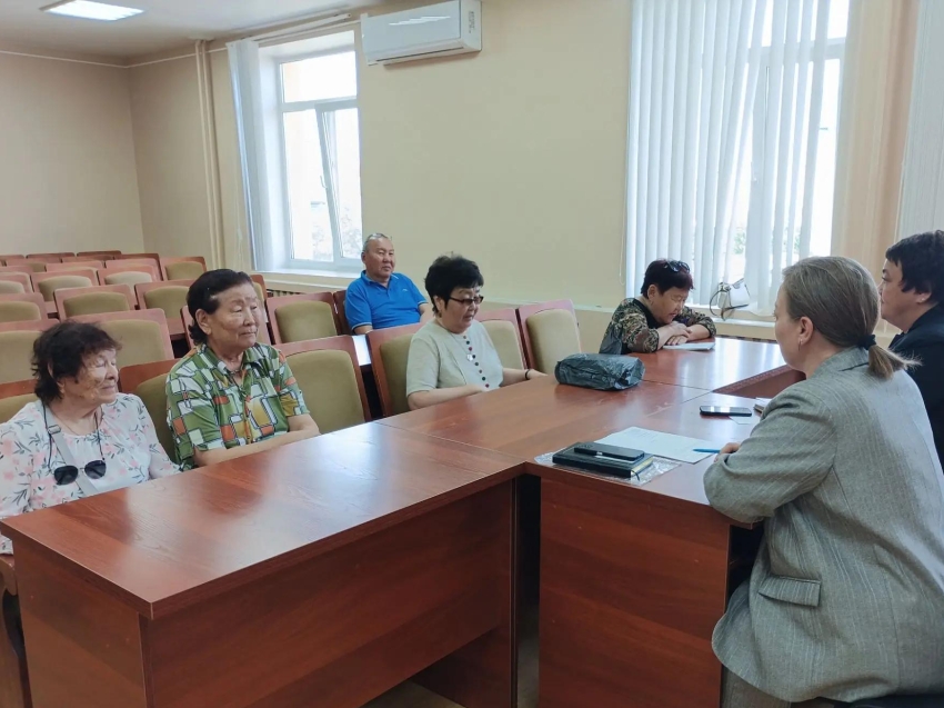 ​Госжилинспекция Забайкалья провела выездной приём жителей и осмотр домов в Агинском округе