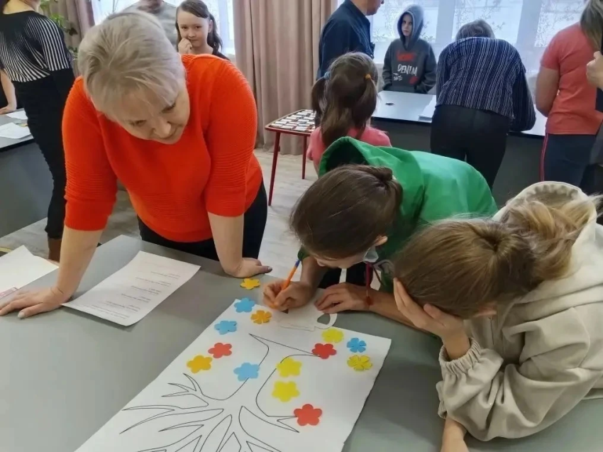 ​В Красночикойском комплексном центре соцобслуживания населения «Черёмушки» открылся клуб «Устойчивая семья»