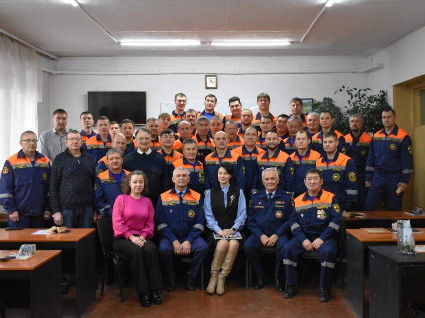 Забайкальских спасателей чествовали в профессиональный праздник