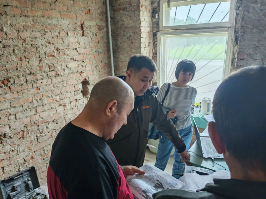 ​Первый зампред краевого правительства проверил капремонт Краевой клинической больницы №4 в Краснокаменске 