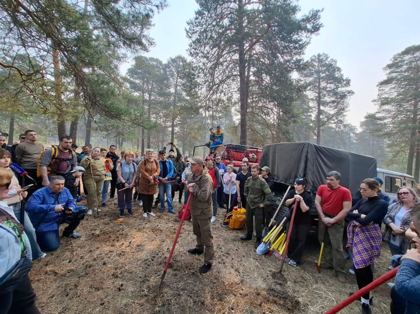 ​Первую практическую тренировку по тушению пожаров провели для добровольцев в Чите 