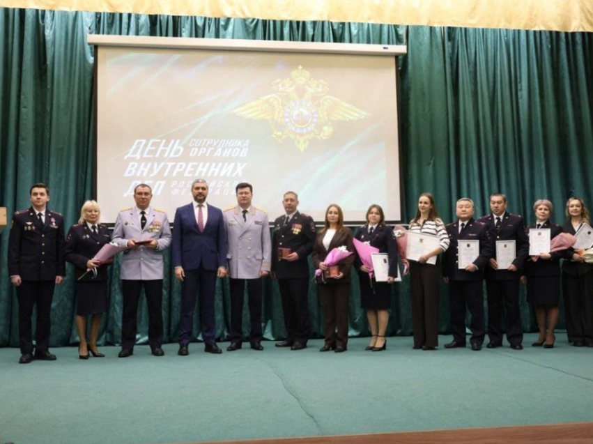 ​Александр Осипов поздравил ветеранов и сотрудников полиции с профессиональным праздником