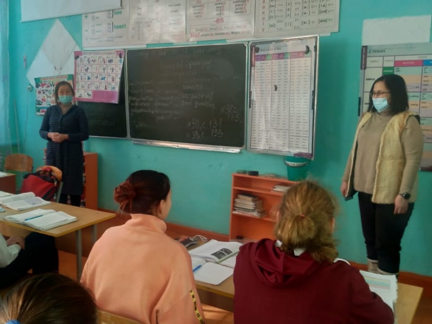 ​В школах Оловяннинского района Забайкалья Татьяна Цымпилова проверила организацию горячего питания 