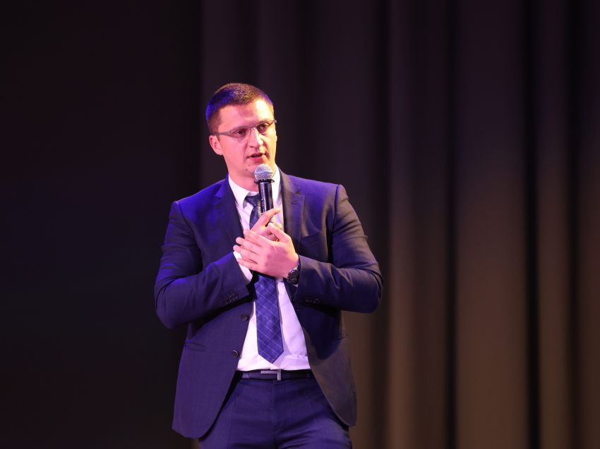 Возвращение к мирной жизни: На «Форуме СВОих» обсудили меры поддержки участников СВО 