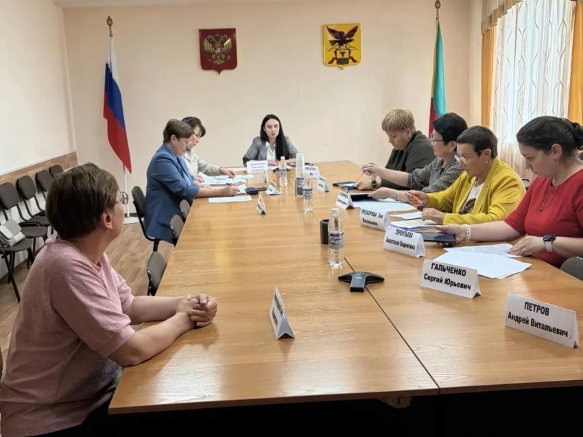 В Департаменте труда обсудили проект постановления регулирования оплаты труда «указных» категорий забайкальцев