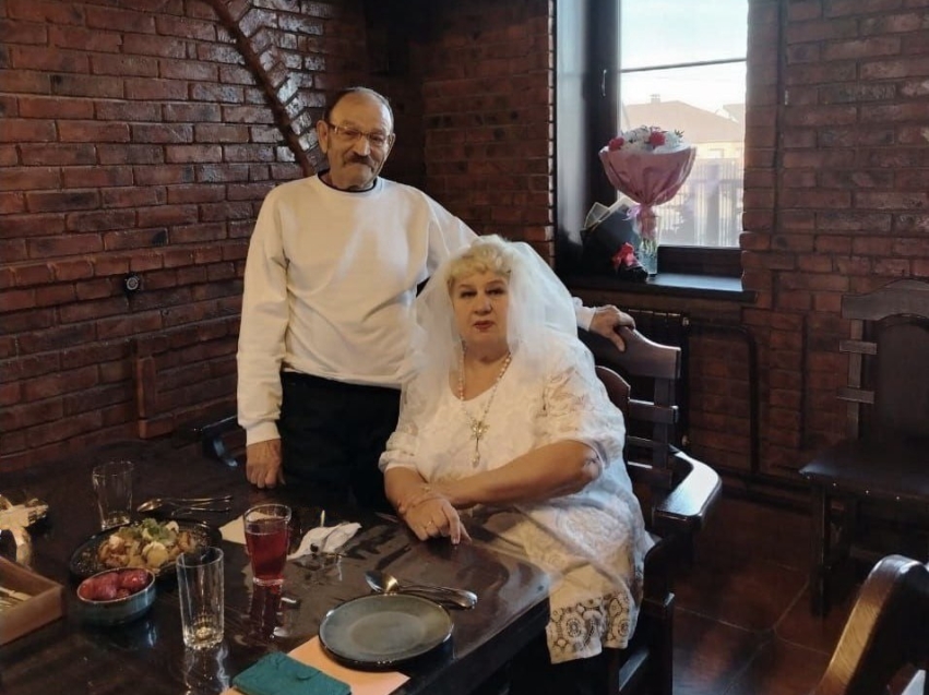 Три золотых пары: Супруги из Краснокаменска отмечают верность семейной жизни