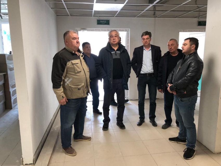 ​Баир Жамсуев оценилстроительство и капитальный ремонт в Петровск-Забайкальском районе