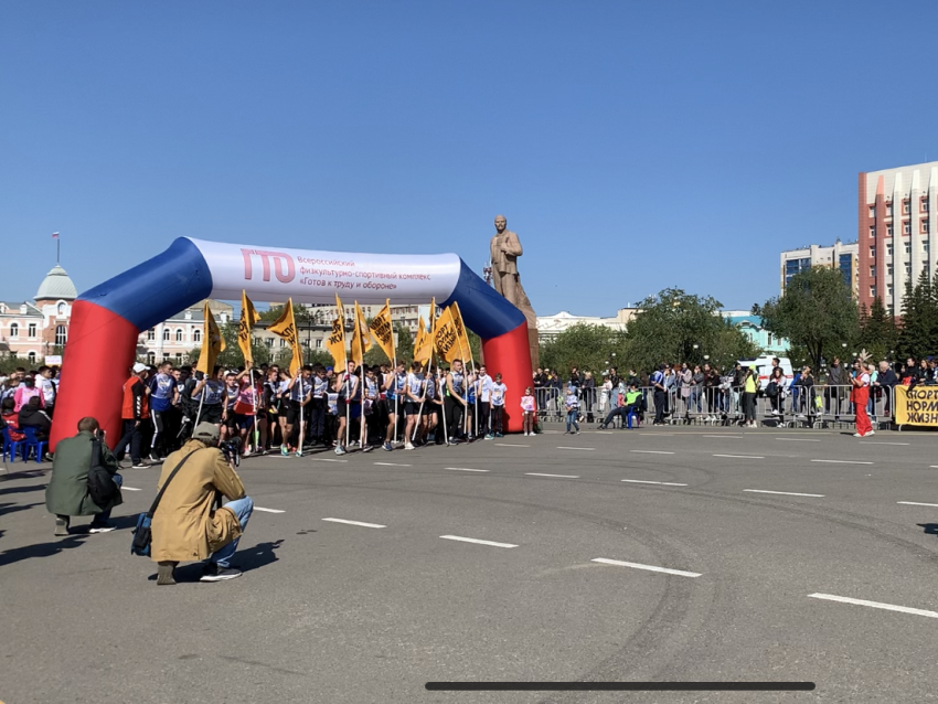 «Кросс Нации»: 400 забайкальцев стали участниками забега на 1,2 километра в Чите