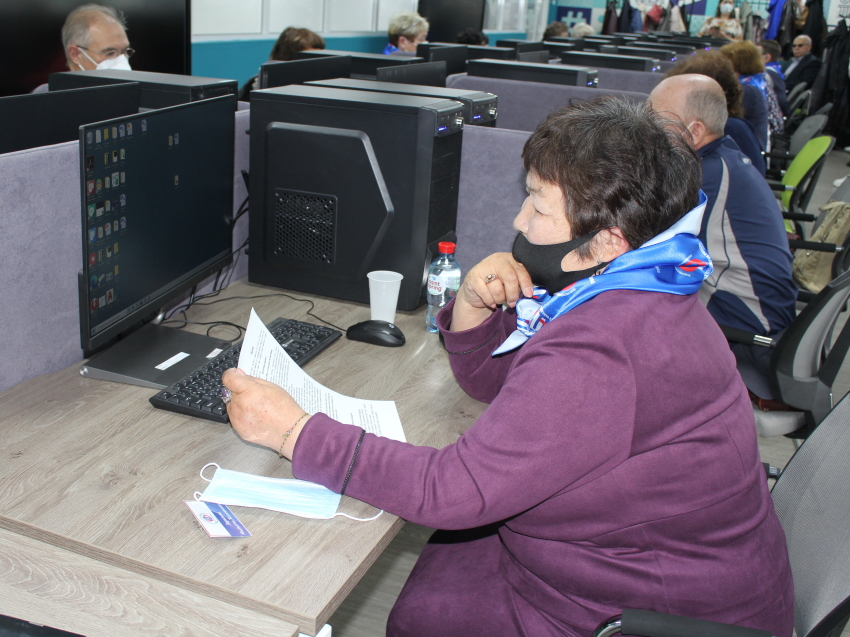Забайкальские пенсионеры примут участие в соревнованиях по компьютерному многоборью
