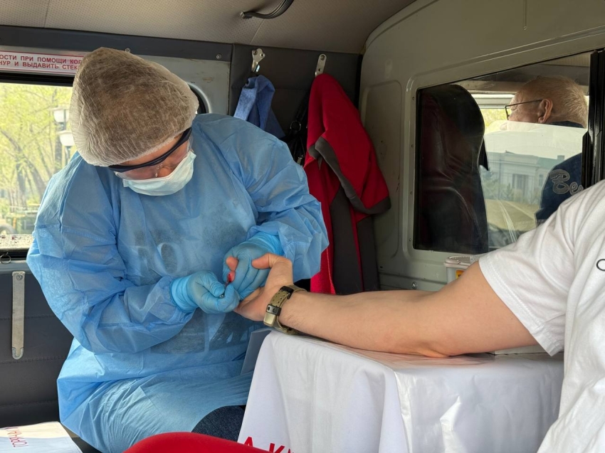 ​Более 800 читинцев проверили бесплатно свое здоровье в День города