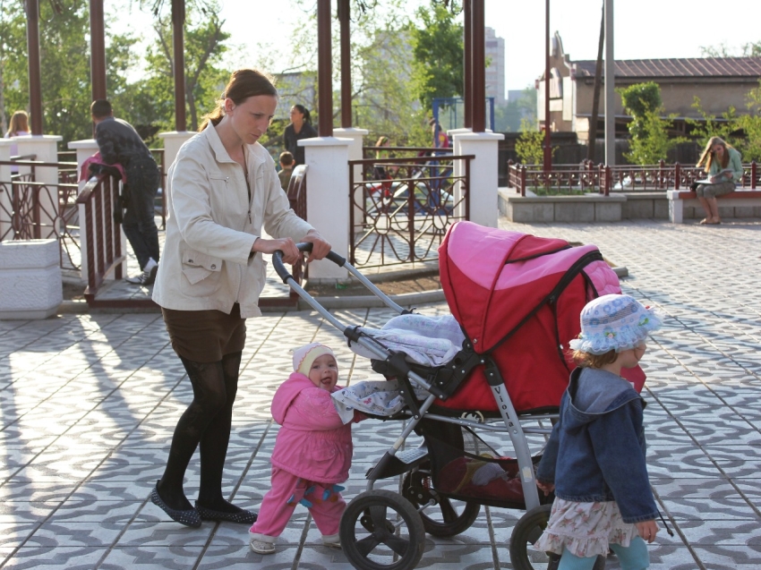 Забайкальские семьи с детьми получат по 10 тысяч рублей в условиях  пандемии коронавируса   