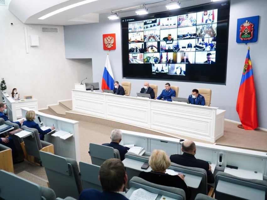 Александр Осипов поручил усилить контроль за охраной труда на крупных предприятиях Забайкалья