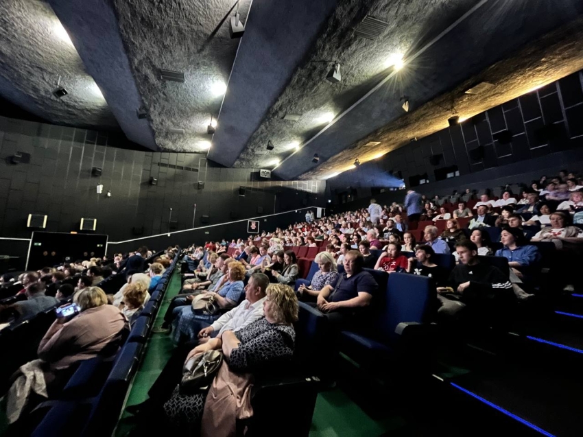 ​Зрители ЗМКФ выберут лучшие сериалы во время проекта «Кино+» в Чите 