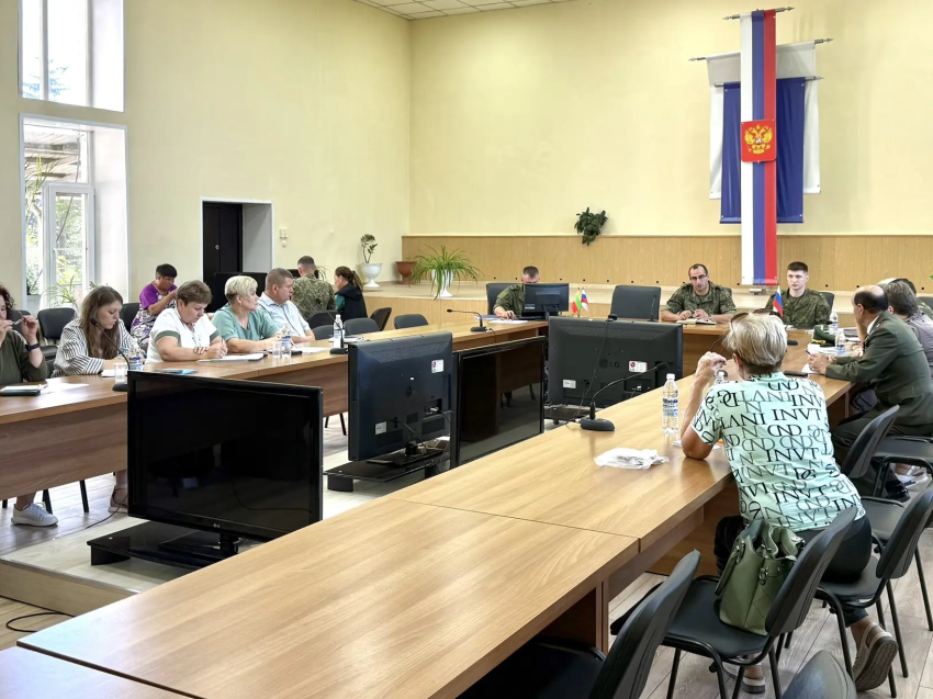 В Карымском округе прошла встреча забайкальцев с офицерами группировки войск «Восток»