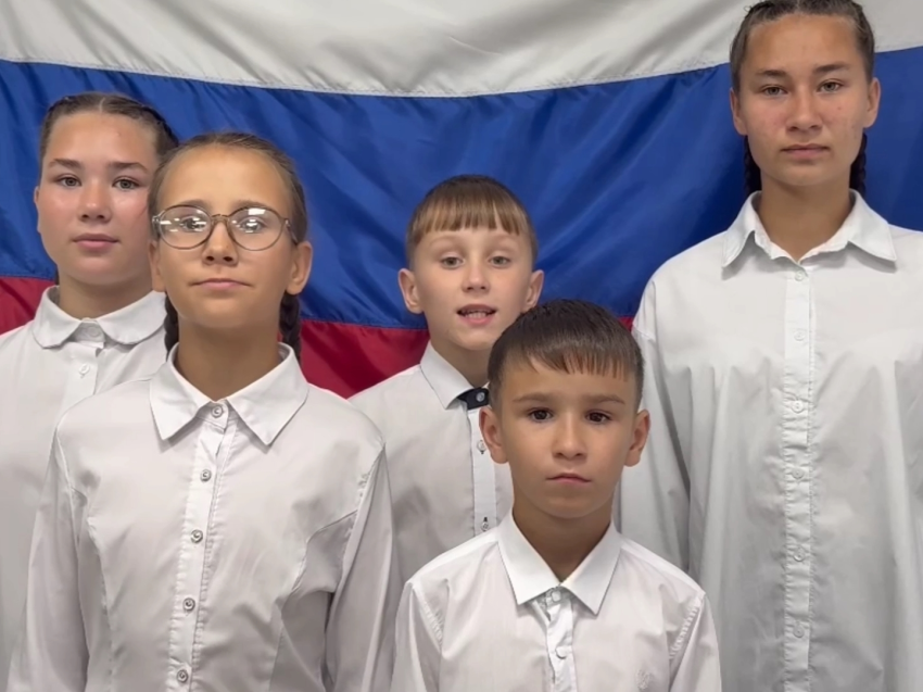 ​В соцучреждениях Забайкалья прошли мероприятия ко Дню Государственного флага России