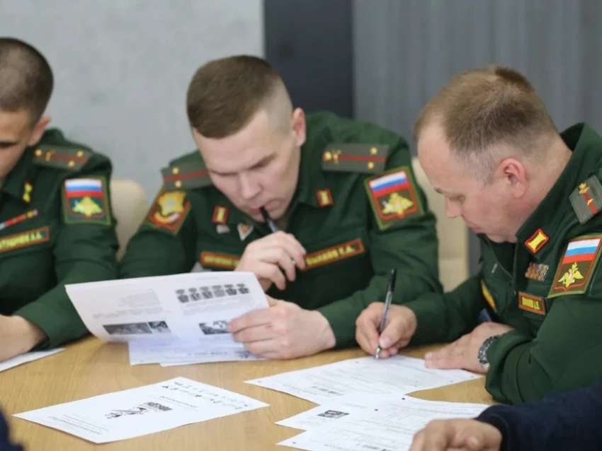 ​В Забайкальском филиале фонда «Защитники Отечества» прошёл «Диктант Победы» с участием ветеранов СВО