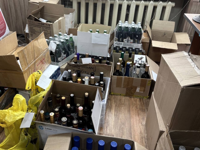 РСТ Забайкальского края выявила крупную партию контрафактного алкоголя в Черновском районе