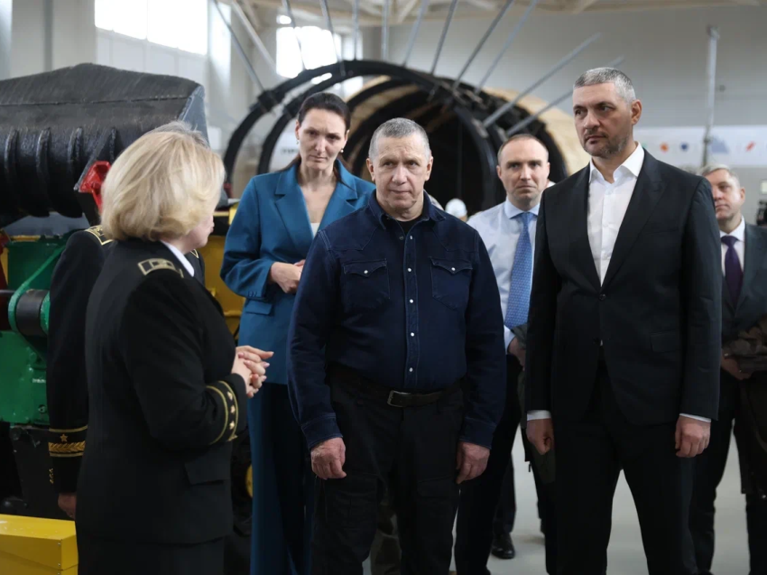 ​Юрий Трутнев осмотрел учебную базу Забайкальского горного колледжа – лучшего в стране по трудоустройству выпускников