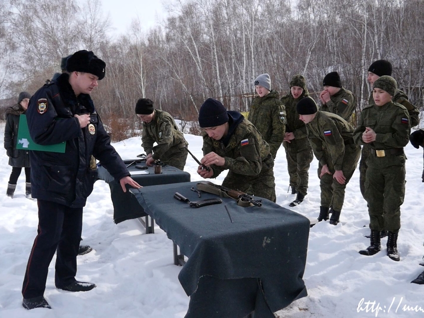 ​Военно-спортивная игра «Зарница» под девизом #СвоихНеБросаем прошла в Шилке