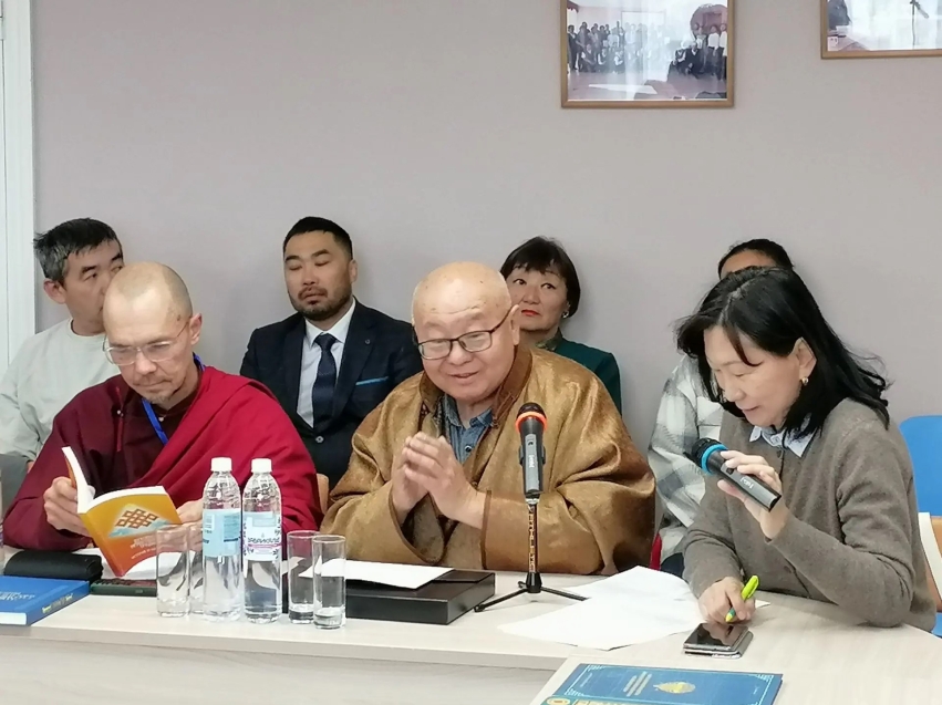 Международный буддийский форум «Мир буддийской культуры» продолжает работу в Агинском. День второй
