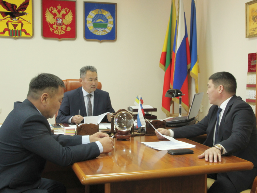 Базар Дугаржапов обсудил текущие планы и перспективы муниципалитета с главой Агинского района