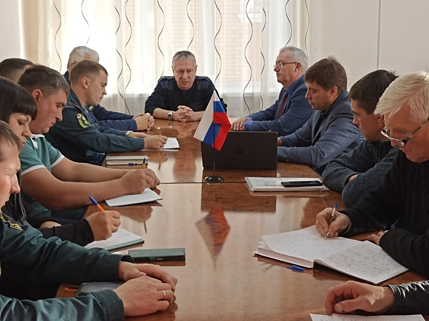 Начальник Департамента гражданской обороны и пожарной безопасности Забайкальского края  Ринат Хисматулин с рабочим визитом  посетил  Красночикойский район