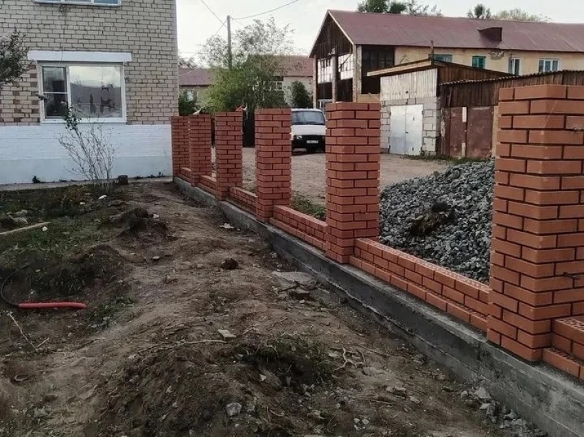 ​Придомовую территорию в Читинском округе обустраивают по мотивам сказки