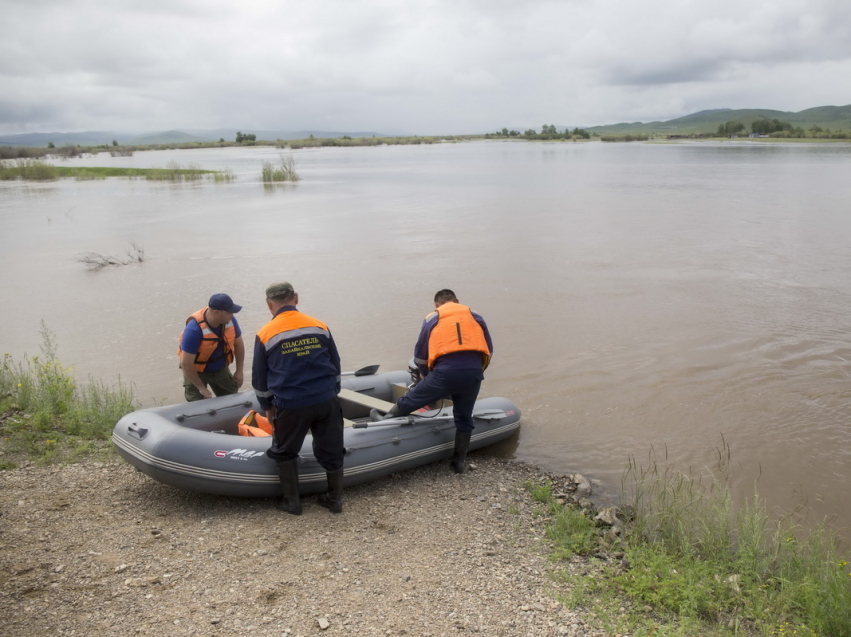 Спасатели поисково спасательной службы ГУ «Забайкалпожспас» продолжают поиски утонувших в Забайкалье
