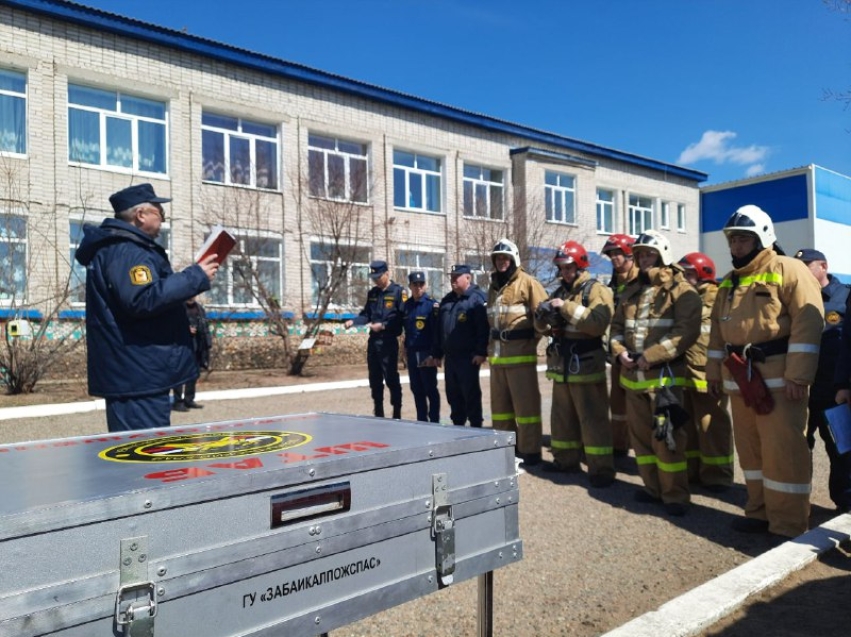 Пожарно-тактические учения прошли в школе села Угдан Читинского района