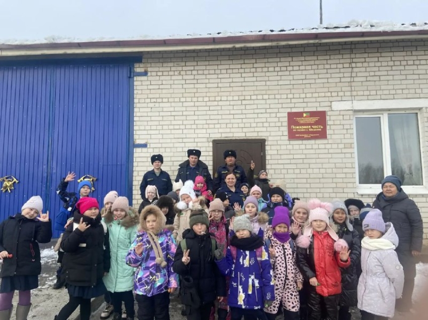 Забайкальские школьники побывали в гостях у пожарных ГУ «Забайкалпожспас»