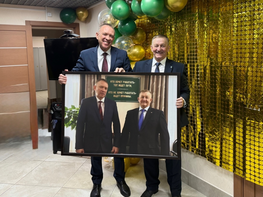 В добрый путь: начальник Управления Судебного Департамента в Забайкальском крае Анатолий Екимов ушел в отставку