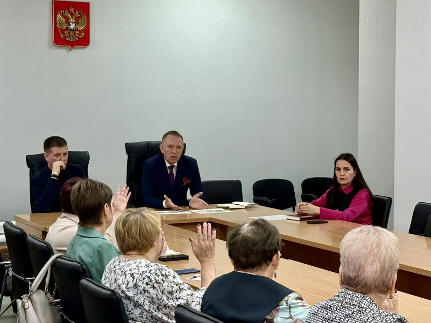 День открытых дверей по оказанию бесплатной юридической помощи и профориентацию для учащихся обсудили в Газимуро-Заводском округе 
