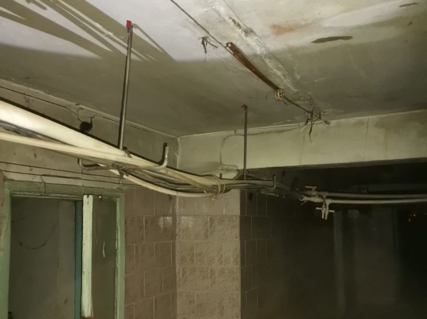 Управляющая компания в Чите отремонтировала трубы в подвале дома после вмешательства Госинспекции Забайкалья