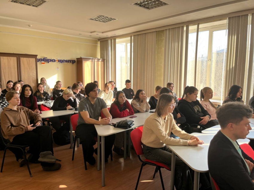 Студенты ЗабГУ встретились с руководителем Департамента труда и занятости Забайкальского края 