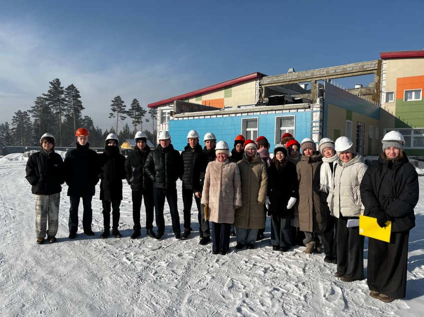 Студенты ЗабГУ посетили объект капитального строительства 