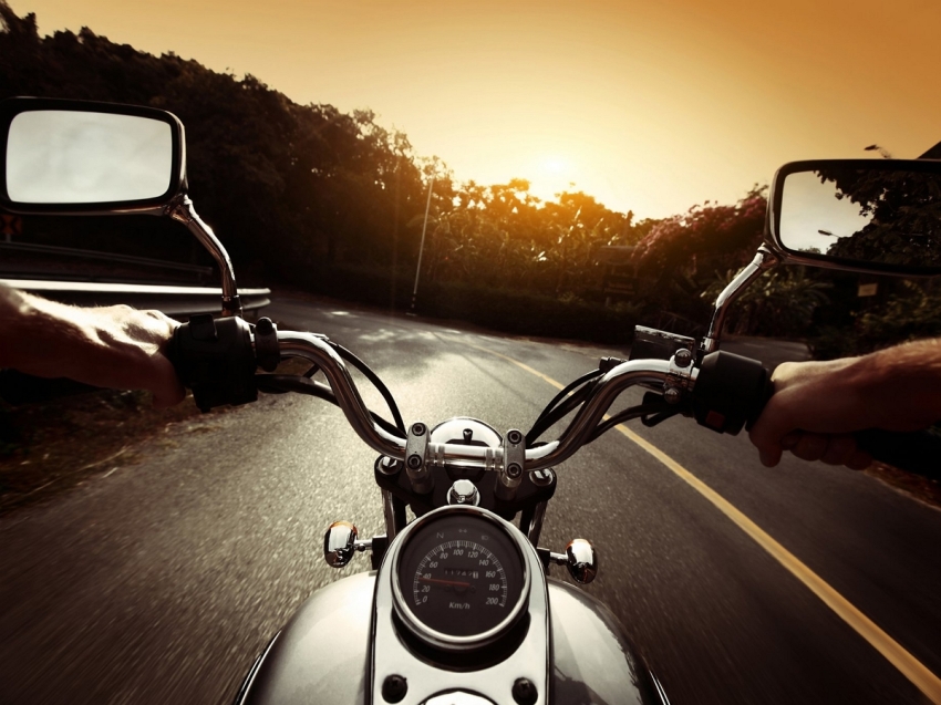 Мотоциклисты и дорога