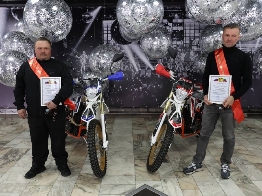 ​Лучшим комбайнеру и чабану Забайкалья вручили мотоциклы за победу в трудовом соперничестве