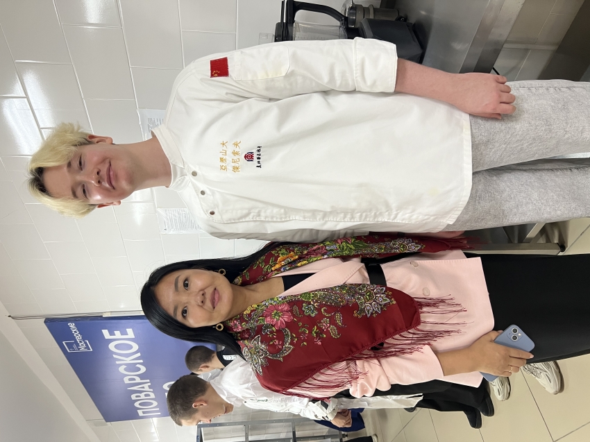 Выпускник читинского училища удивляет своими блюдами жителей Китая и получает высокую зарплату