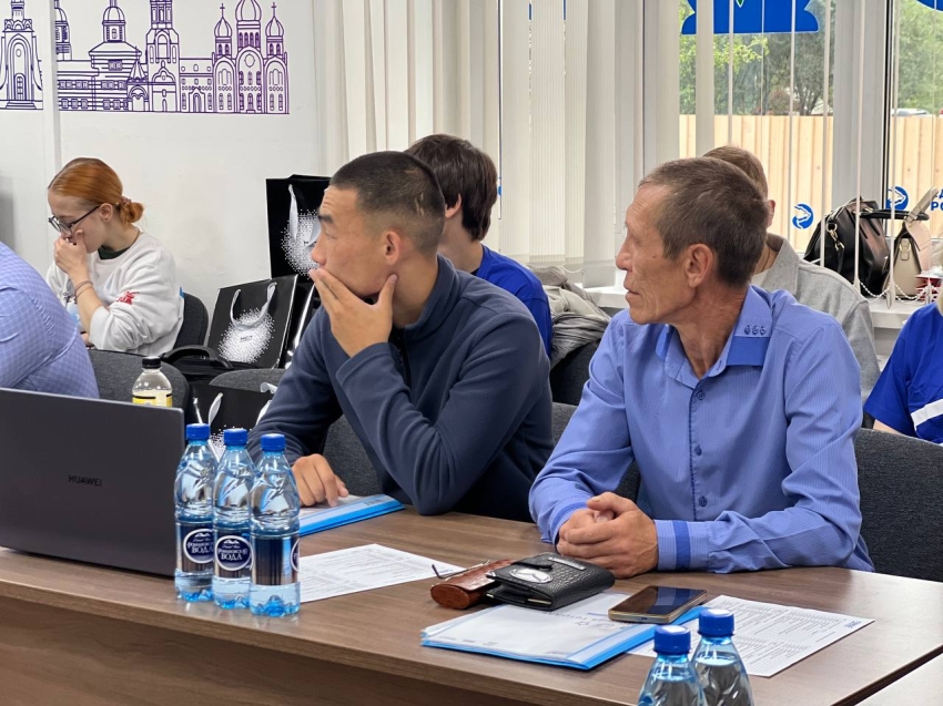 Участники СВО Забайкалья, решившиеся стать бизнесменами, получили средства и рассказали, как их применили