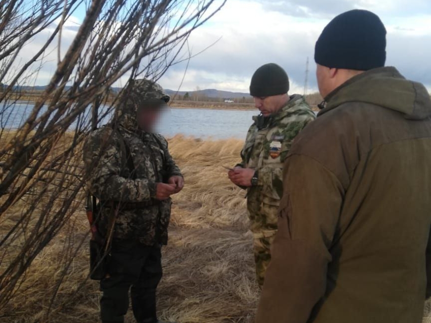 Госинспекторы изъяли оружие у браконьеров в Петровск-Забайкальском округе