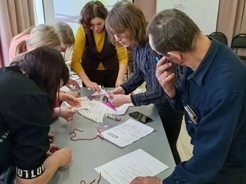 ​В Красночикойском комплексном центре соцобслуживания населения «Черёмушки» открылся клуб «Устойчивая семья»