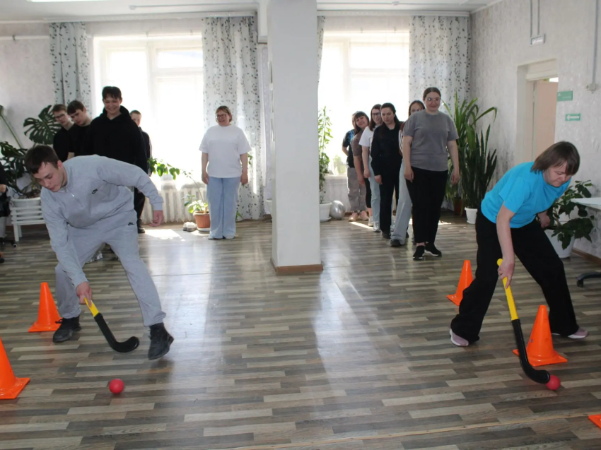 ​В Борзе подростки из групп учёта соревновались с полицейскими и специалистами по профилактике правонарушений 