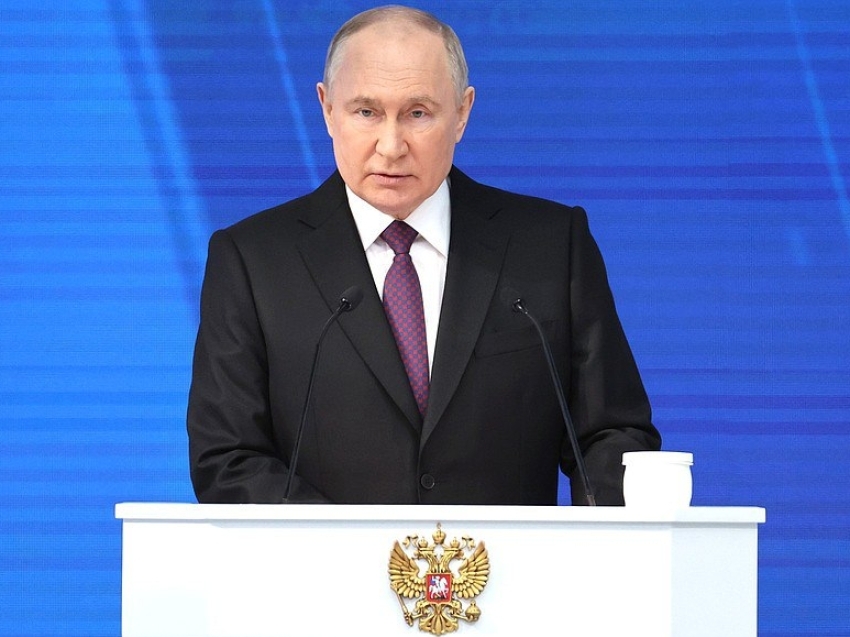 ​Владимир Путин анонсировал новый нацпроект «Семья» 