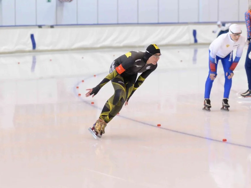 Тренер из Читы стала призером Всероссийских соревнований по конькобежному спорту