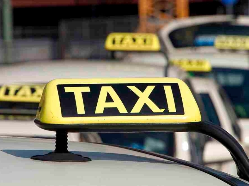 Минстрой Забайкалья: Оформить разрешение на перевозку такси можно через Госуслуги
